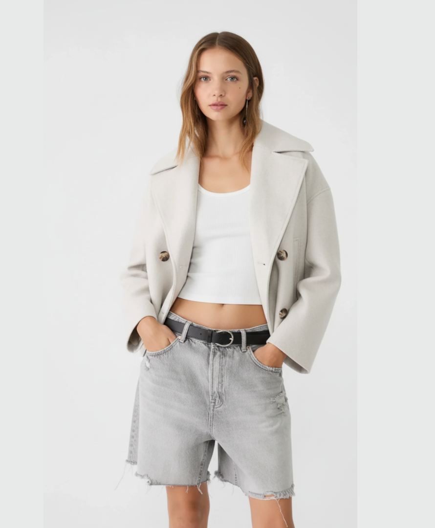 Damen Kurzjacke

Damenjacke Doppelreiher

elegante Damenjacke

taillierte Damenjacke

stilvolle Oberbekleidung Damen
modische Jacke für Frauen

Herbstjacke Damen Schweiz
stilvolle Damenjacke für Büro und Alltag

elegante Damenjacke für den Herbst

taillierte Damen Kurzjacke mit Doppelreiher

hochwertige Damenjacke online Schweiz

moderne Kurzjacke für Frauen in der Schweiz
kurze Jacke Damen kaufen

Damenjacke mit Knöpfen

feminine Silhouette Jacke